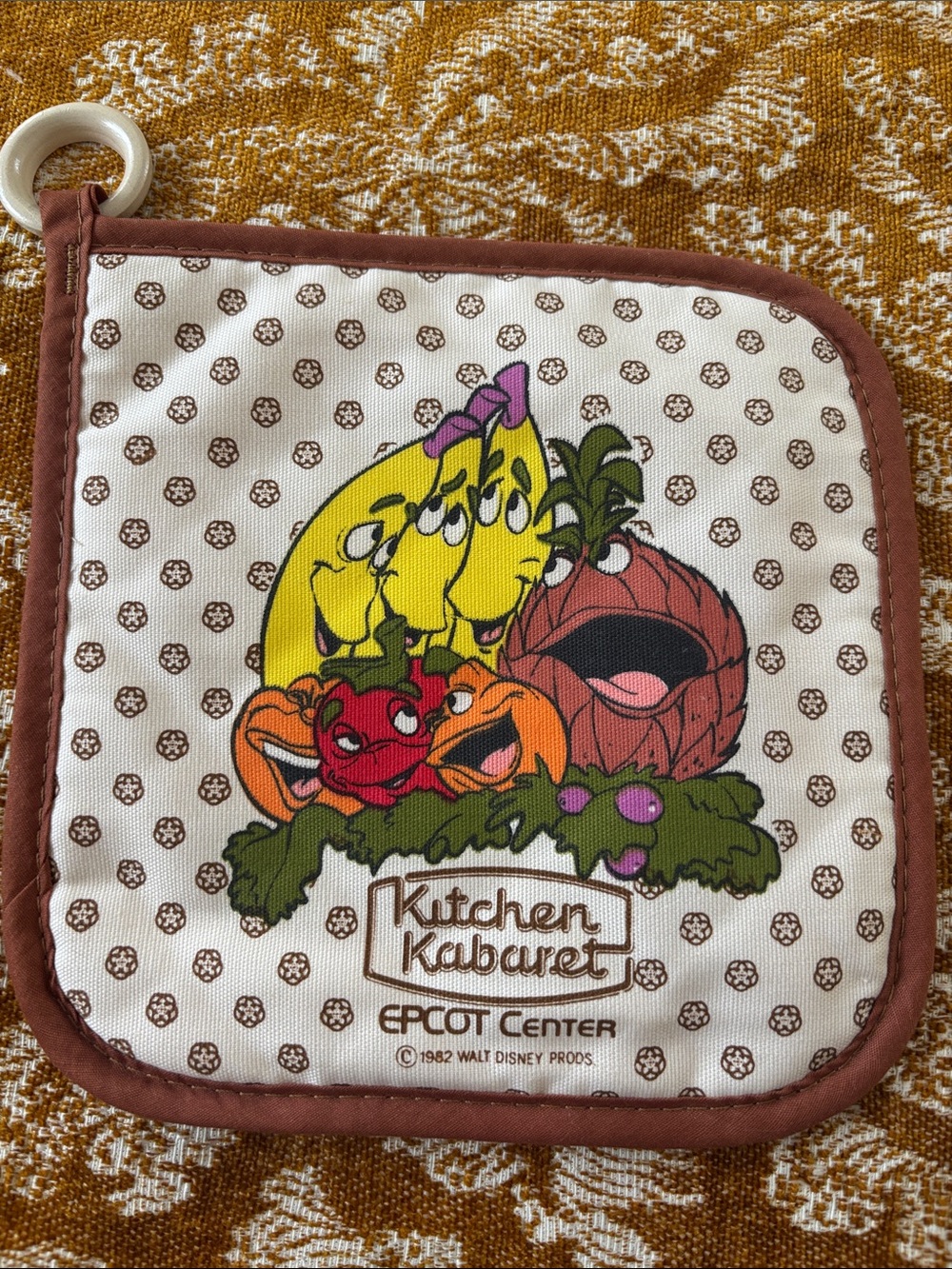 Vintage Disney Kitchen Kabaret pot holder,UNUSED,colorful fruit&veg, Epcot